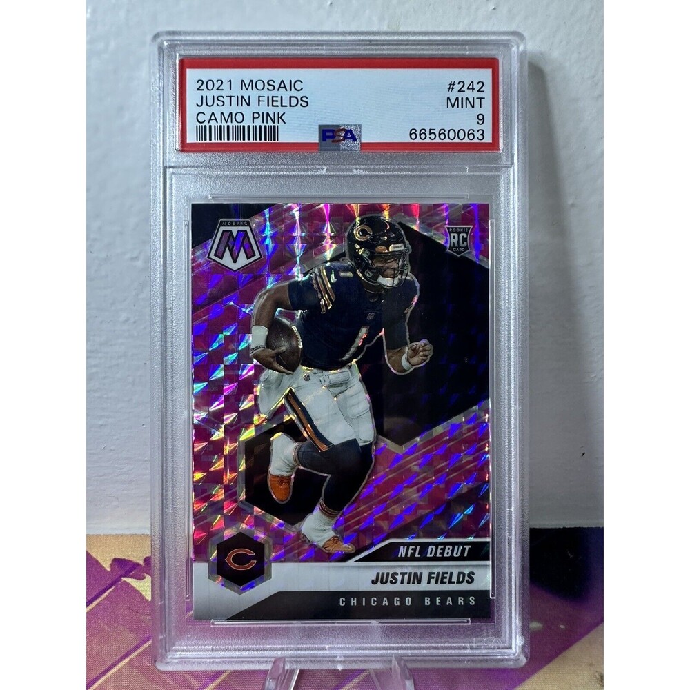 2021 Panini Mosaic Justin Fields Camo Pink Rookie RC #242 PSA 9 Mint - Bears